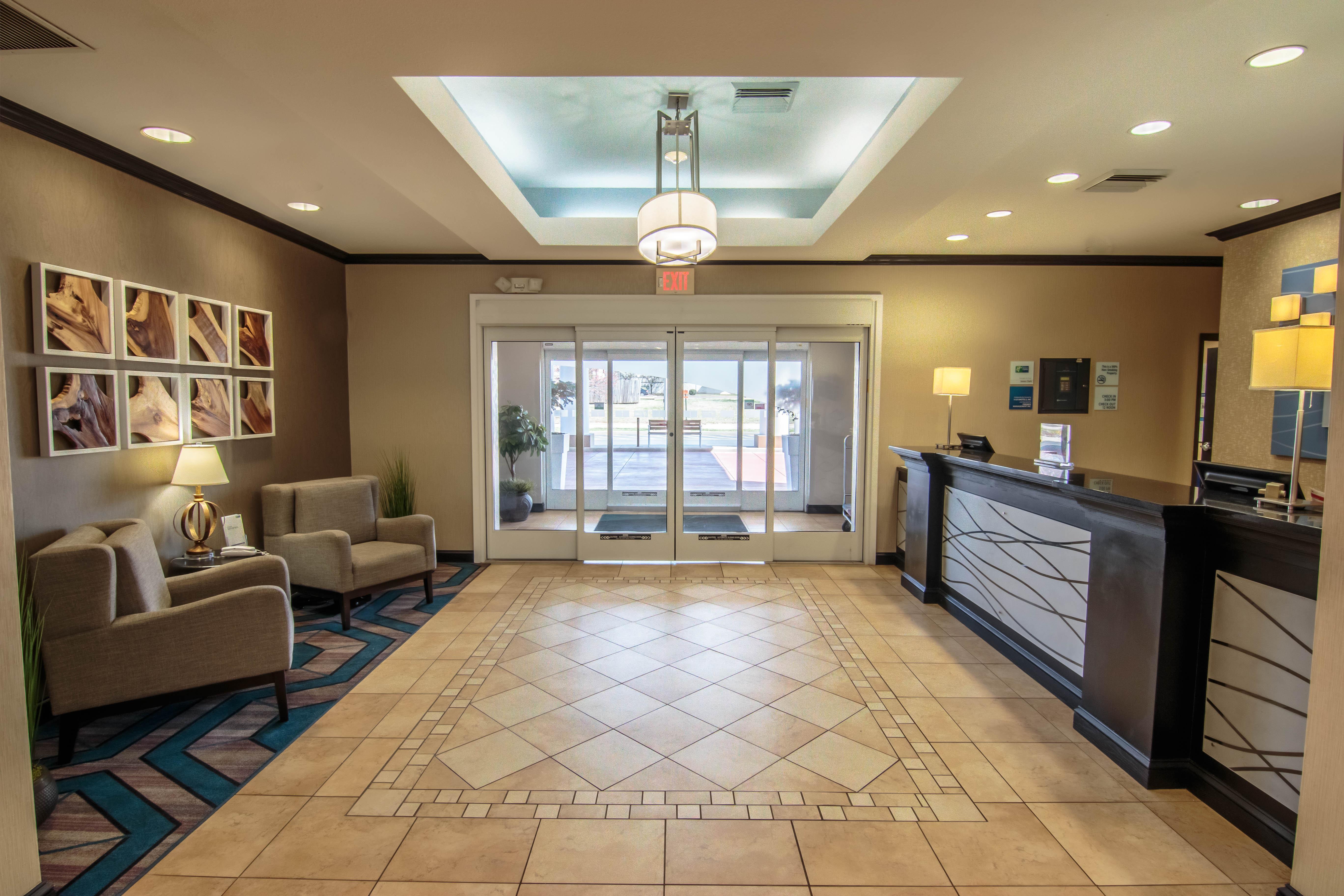 Holiday Inn Express Hotel & Suites Farmington, An Ihg Hotel Exterior foto
