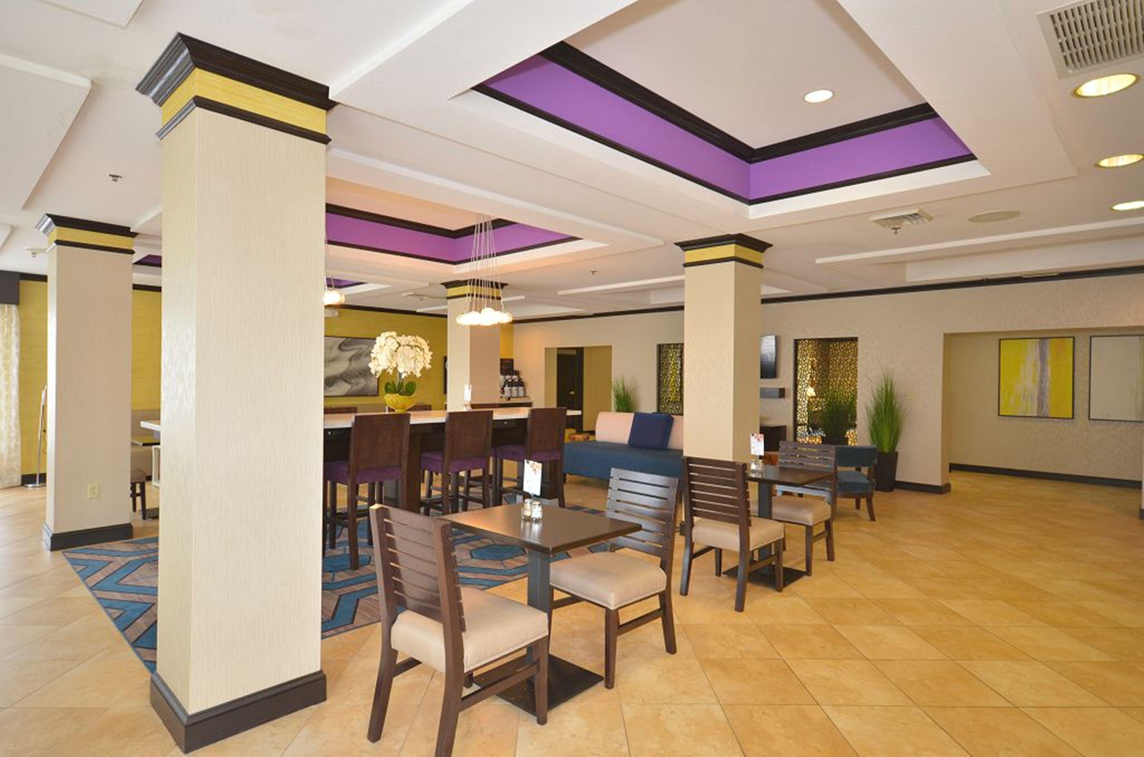 Holiday Inn Express Hotel & Suites Farmington, An Ihg Hotel Exterior foto