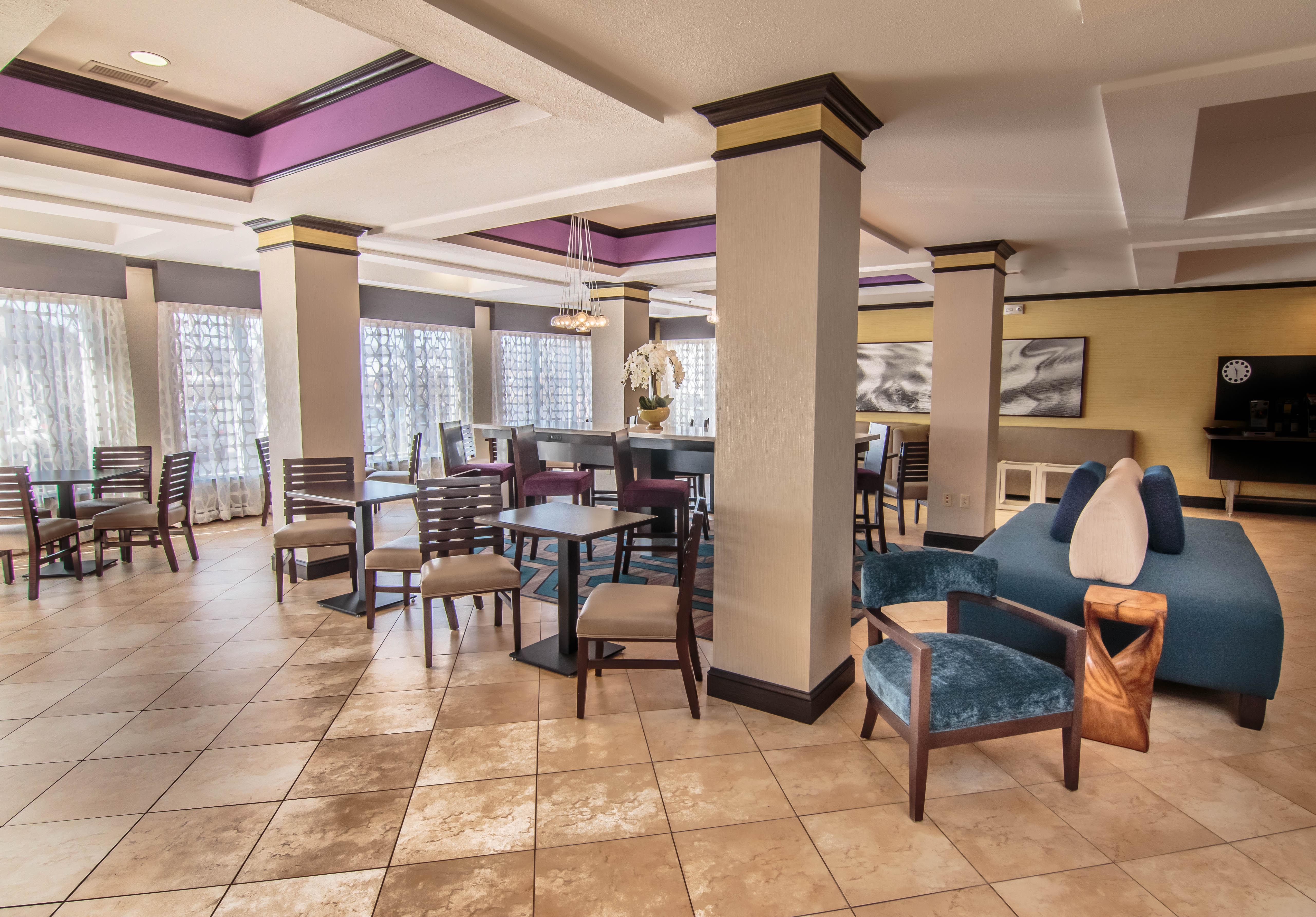 Holiday Inn Express Hotel & Suites Farmington, An Ihg Hotel Exterior foto